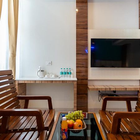 Hotel Sree Bharat Residency à Alāndurai Extérieur photo
