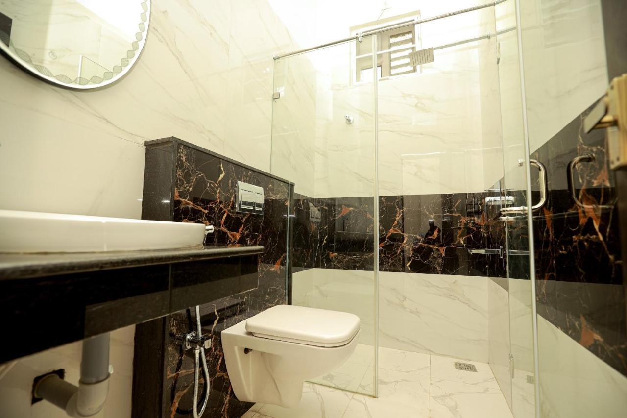 Hotel Sree Bharat Residency à Alāndurai Extérieur photo