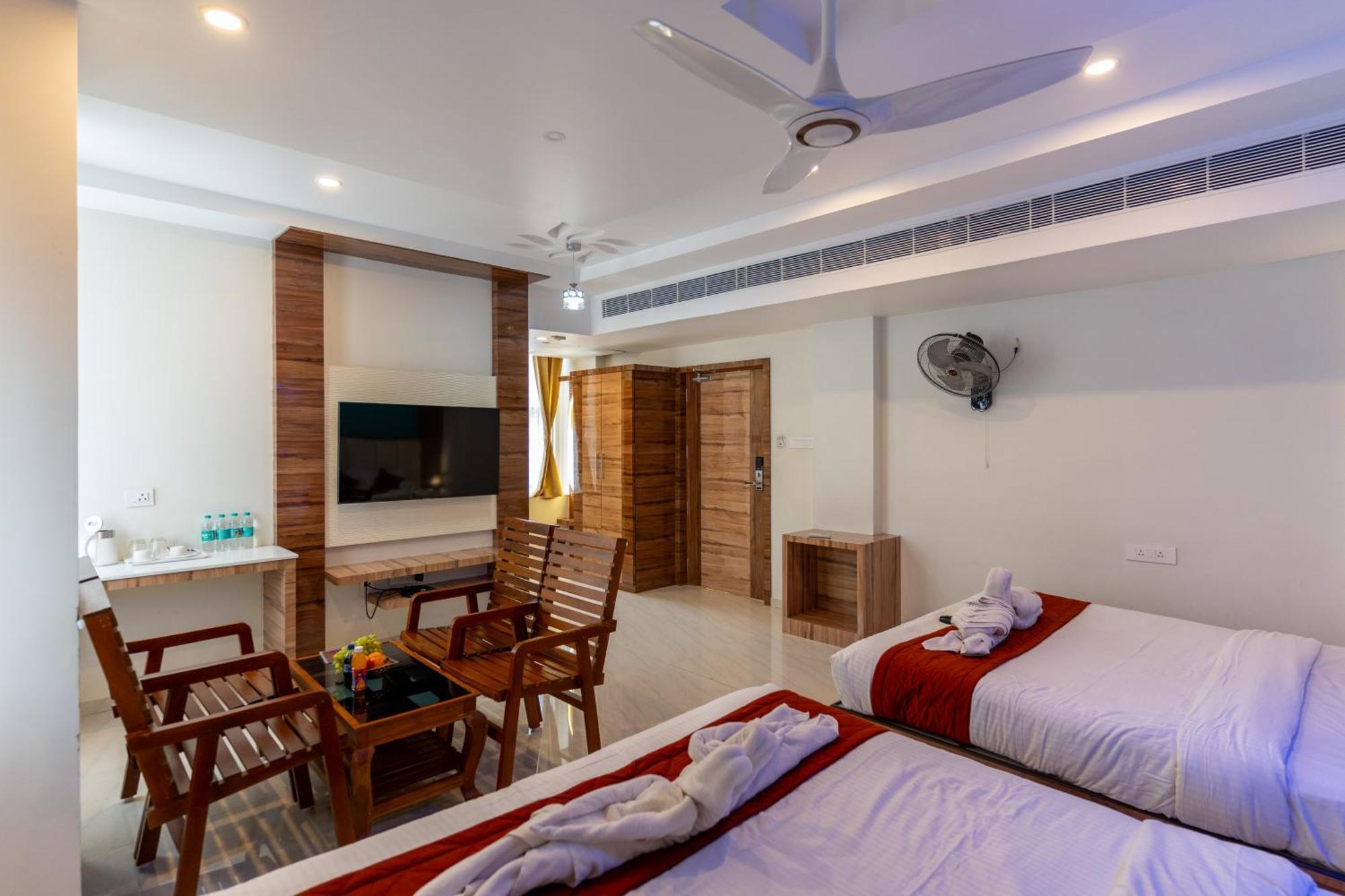 Hotel Sree Bharat Residency à Alāndurai Extérieur photo