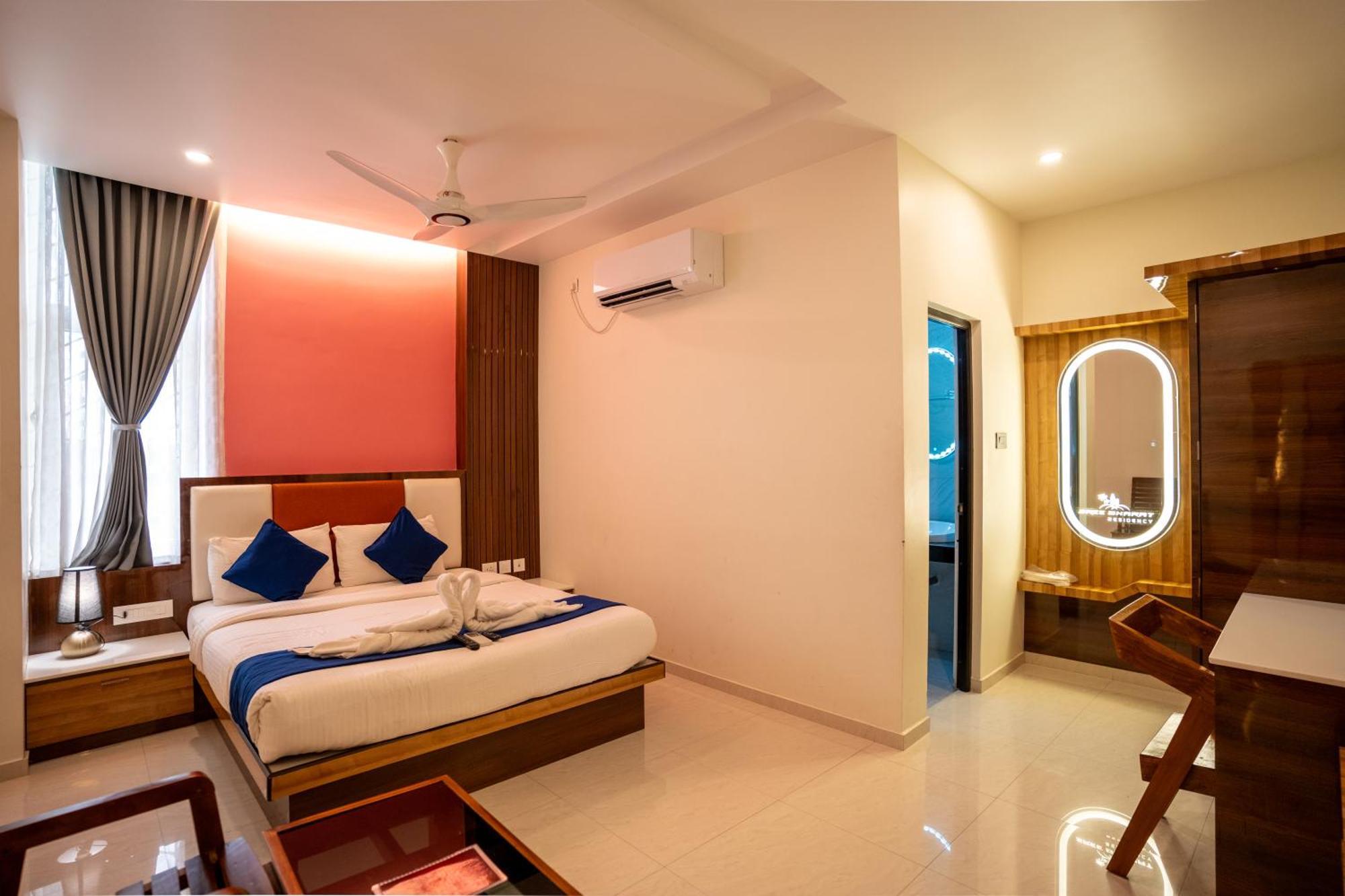 Hotel Sree Bharat Residency à Alāndurai Extérieur photo
