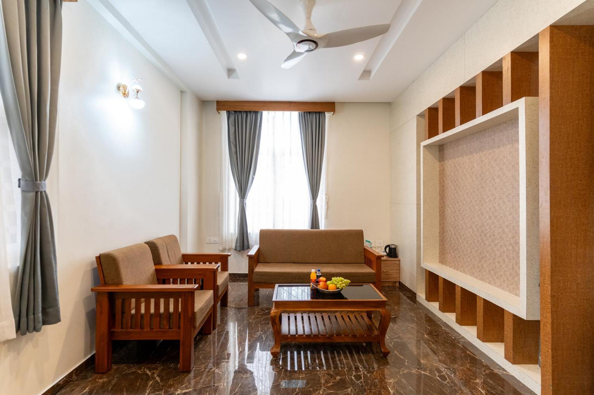 Hotel Sree Bharat Residency à Alāndurai Extérieur photo