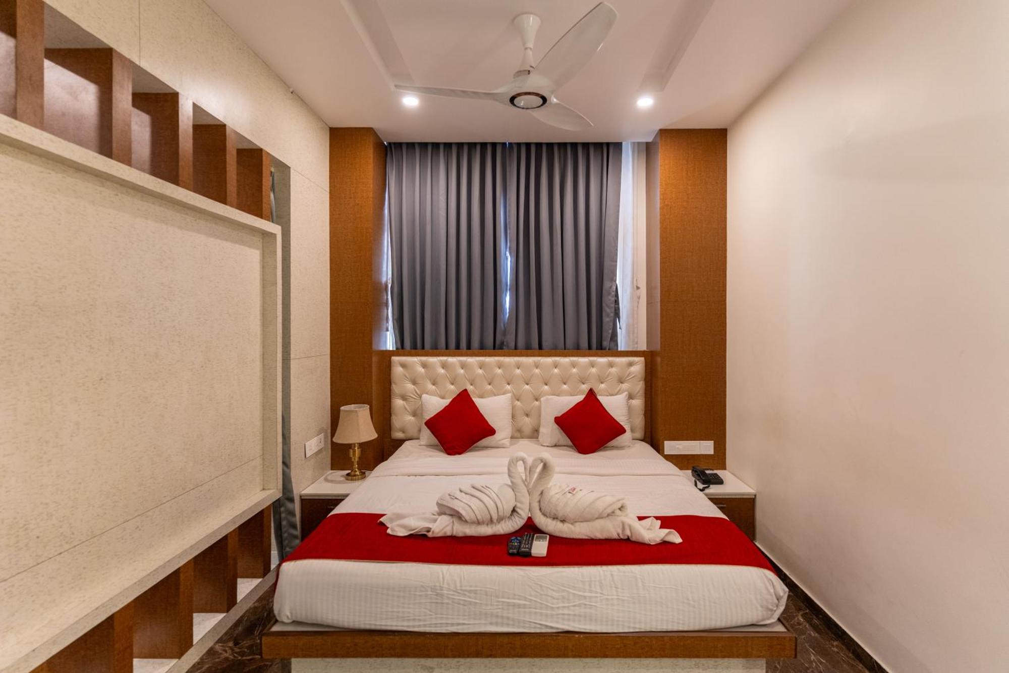 Hotel Sree Bharat Residency à Alāndurai Extérieur photo